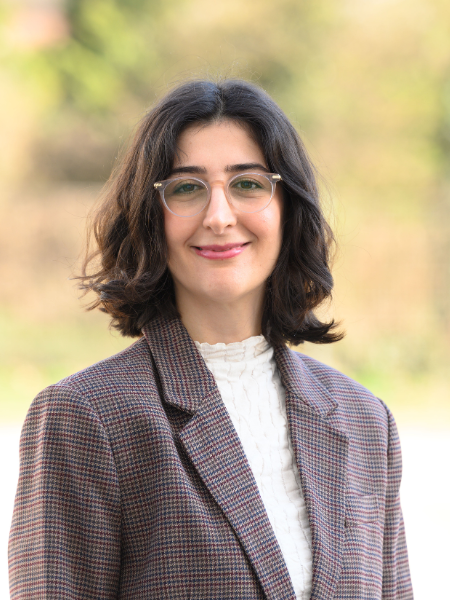 Porträtfoto von Burcu Bakö